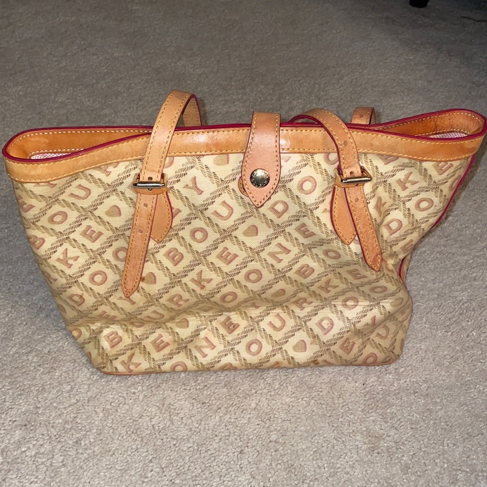 Dooney & Bourke purse